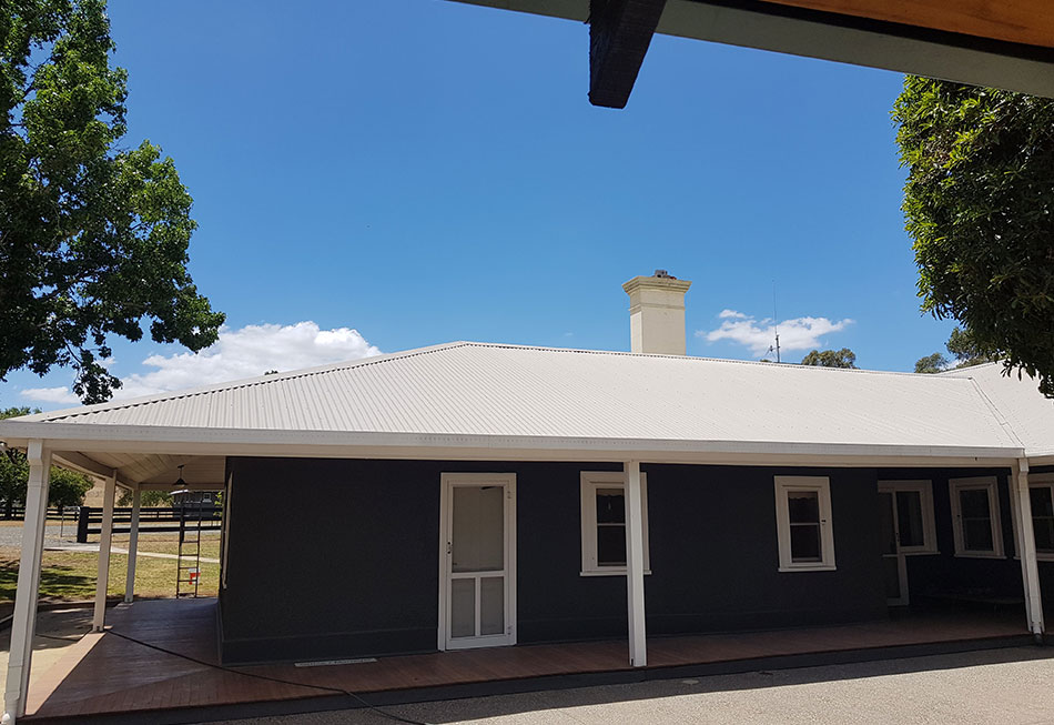 Can You Repaint Colorbond Roofs Painting Melbourne - How To Paint Colorbond